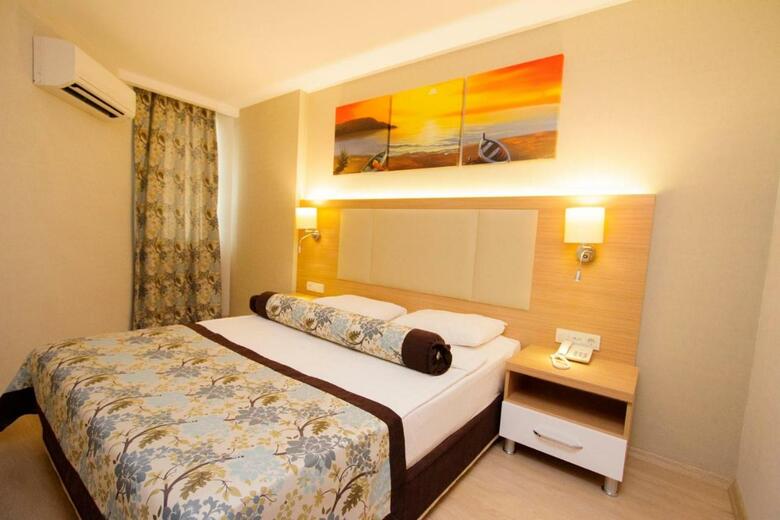 Hotel Blue Wave Suite