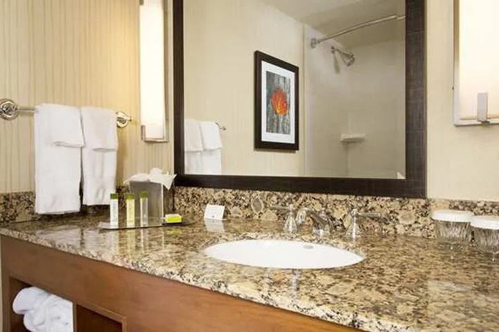 Hotel Alpenrock Breckenridge, Curio Collection By Hilton