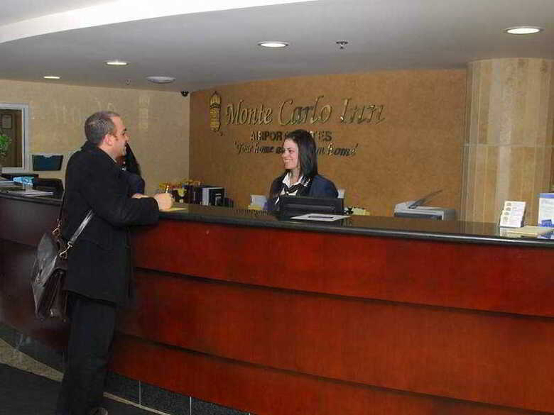 Hotel Monte Carlo Inn Airport Suites