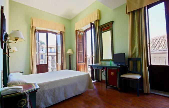 Hotel Plaza Nueva