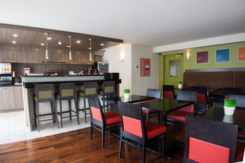 Hotel Comfort Inn (newmarket)