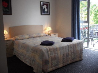 Victoria Hotel Suites