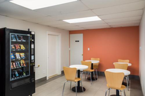 Motel 6 Fort St. John