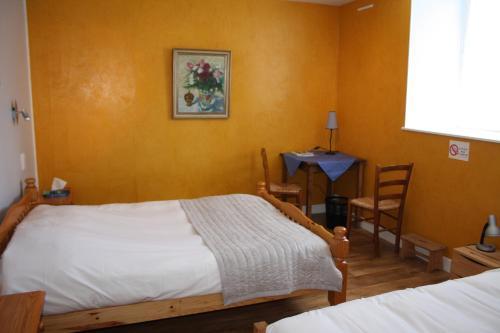 Hotel Logis Auberge De Saint Julien Aux Bois