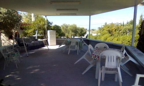 Alexandros Apartments