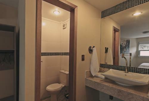 Hostal Porto Charitas Sailing Guest House