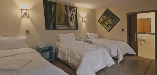 Hostal Porto Charitas Sailing Guest House