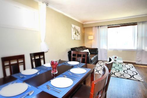 Hostal Comfort Yorkdale Residence