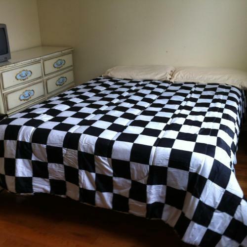 Hostal Toronto East Travelers Home