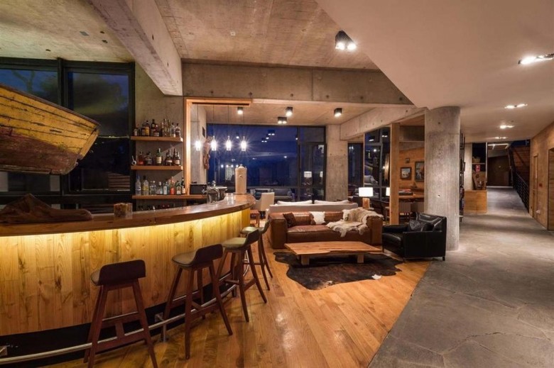 Hotel Awa