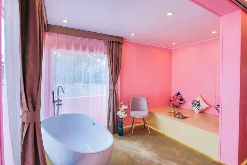 Wind & Moon Holiday Home