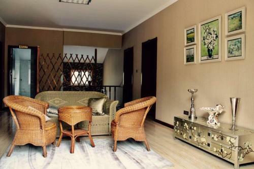 Qingdao Xiufengge Inn