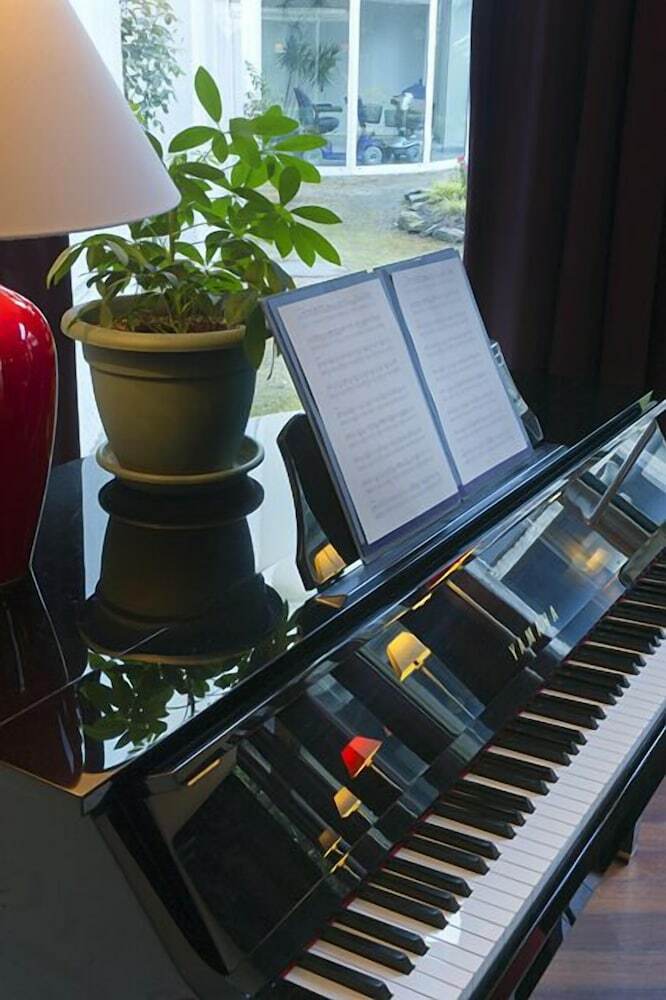 Hotel Logis Pen Bron