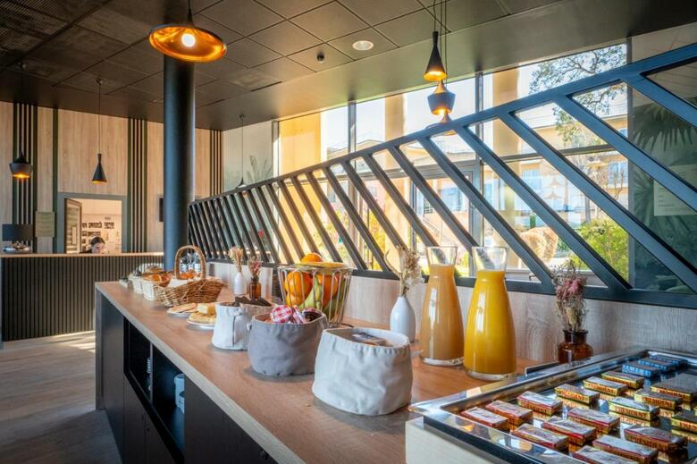 Residencia N�m�a Appart Hotel