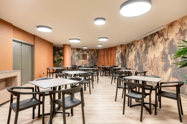 Hotel Acta Pir�mides