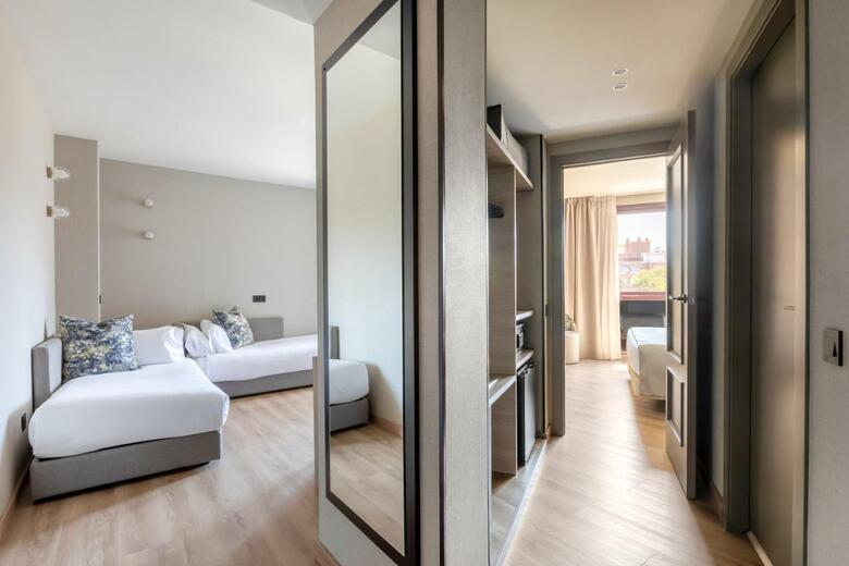 Hotel Acta Pir�mides