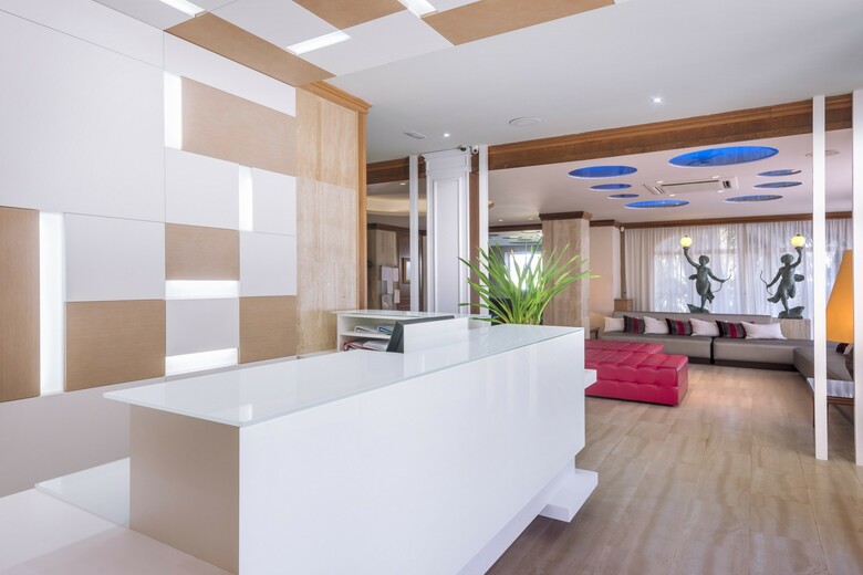 Hotel Monica