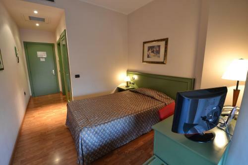 Sun Hotel
