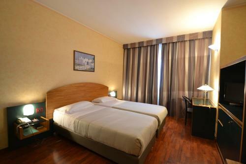 Sun Hotel