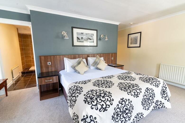 Kenmore Hotel