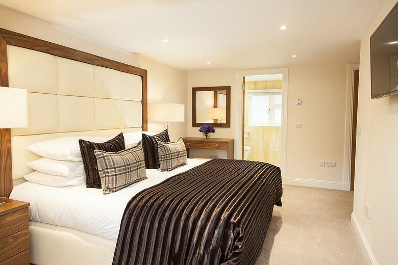 Kenmore Hotel