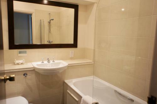 Hotel Holdsworth House