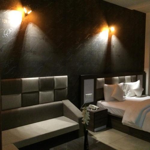 Hotel The Galaxy Resort Bahadurgarh