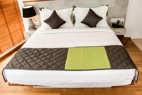 Hotel Shivas Gateway