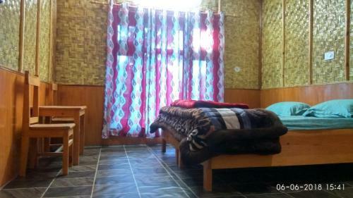 Dhamot Homestay