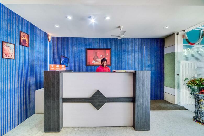 Hostal Oyo 6749 The Royal Nest