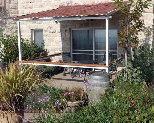 Bed & Breakfast Habaronit