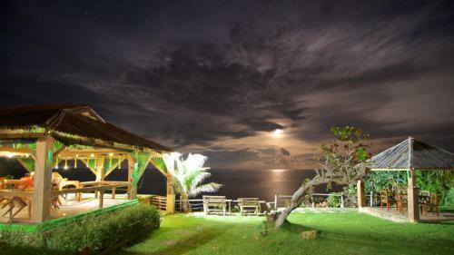 The Sea Cliff Hotel Resort & Spa