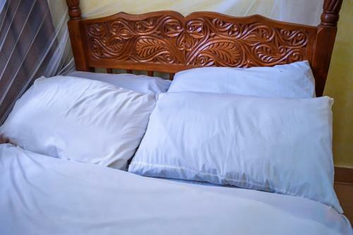 Hotel Rosslyn Apartments