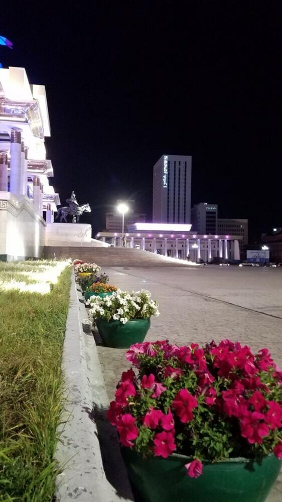 Khuvsgul Lake Hotel