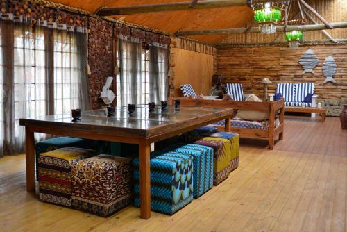 Hostal Barefoot In Barra
