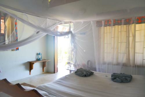Hotel Baobab Beach Resort And Backpackers