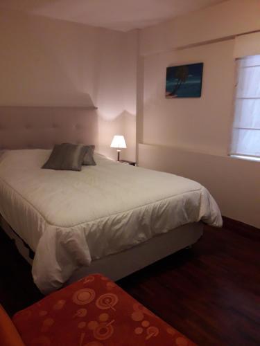 Apartamentos Amoblados De 1 Y 2 Dormitorios