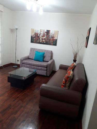 Apartamentos Amoblados De 1 Y 2 Dormitorios