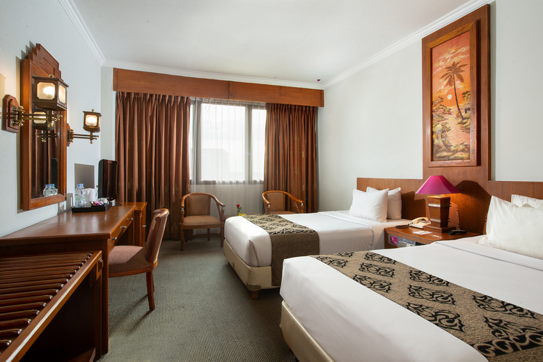 Inna Garuda Hotel & Convention & Business