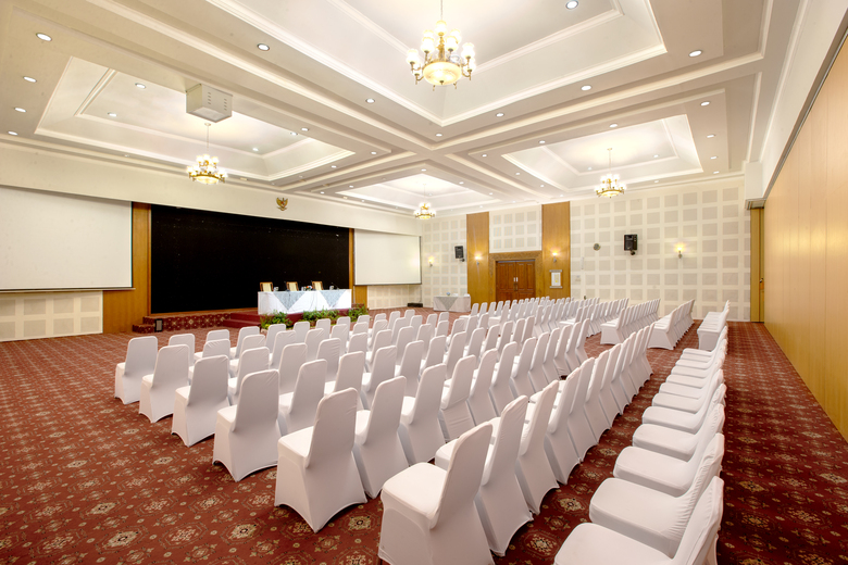 Inna Garuda Hotel & Convention & Business