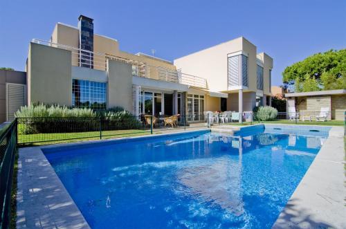 Villa Lake View