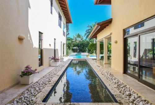 Luxury Villas At Sea Horse Ranch