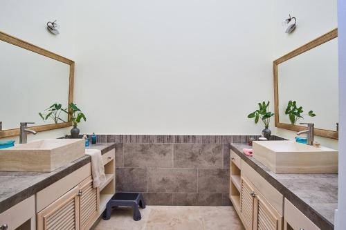Luxury Villas At Sea Horse Ranch