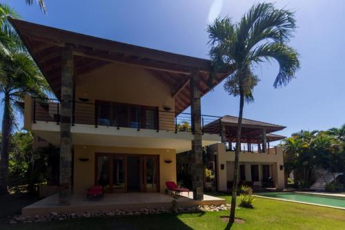 Luxury Villas At Sea Horse Ranch