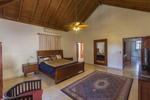 Luxury Villas At Sea Horse Ranch