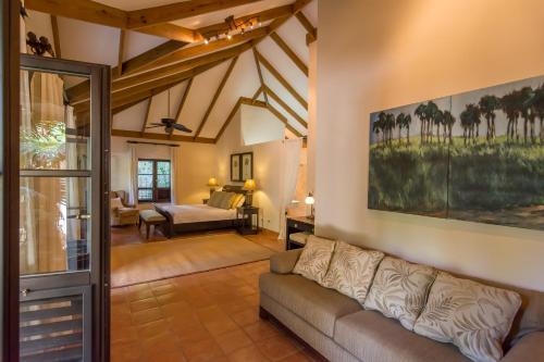 Luxury Villas At Sea Horse Ranch