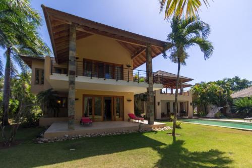 Luxury Villas At Sea Horse Ranch