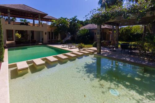 Luxury Villas At Sea Horse Ranch