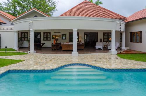Luxury Villas At Sea Horse Ranch