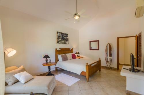 Luxury Villas At Sea Horse Ranch